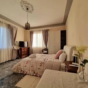 Le Rose Di Paola Santa Maria a Monte