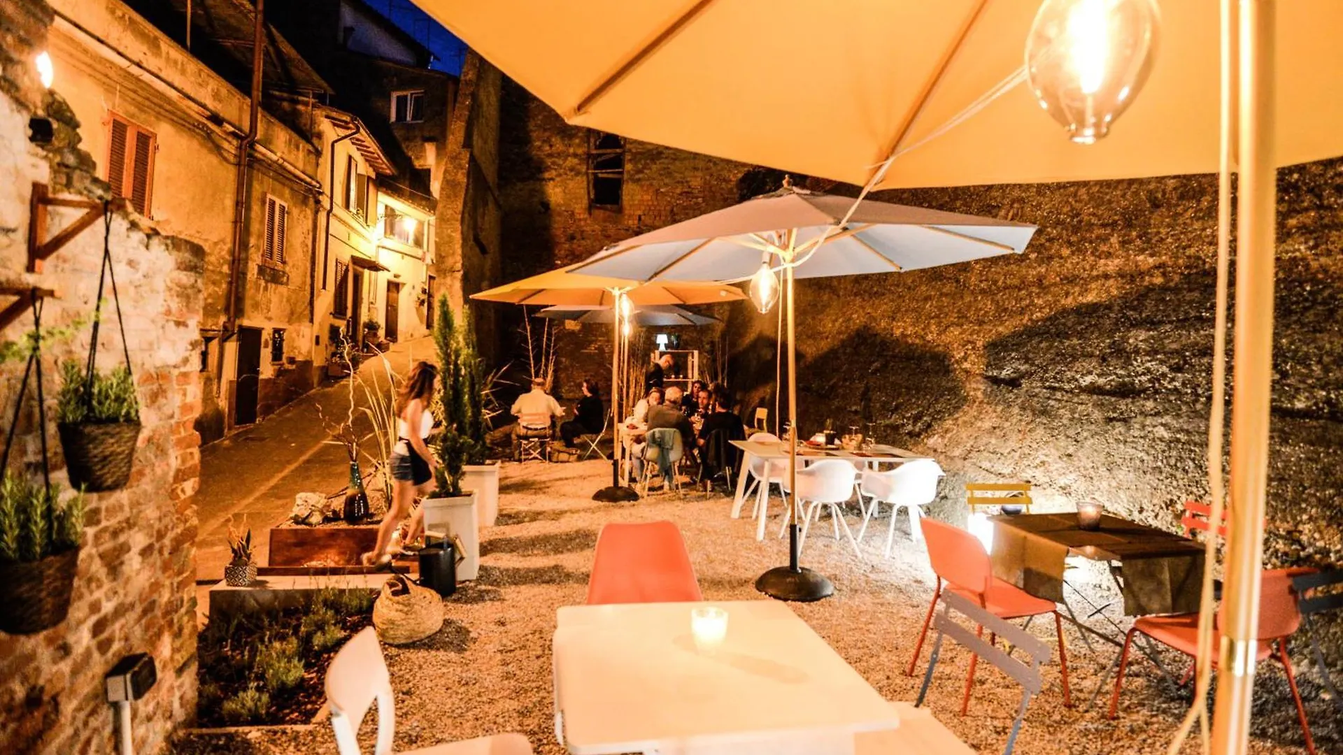 Art Suite Gallery - Tuscany - Medieval Town Close To Florence, Pisa, Lucca, Chianti Zone, Versilia Santa Maria a Monte Holiday home